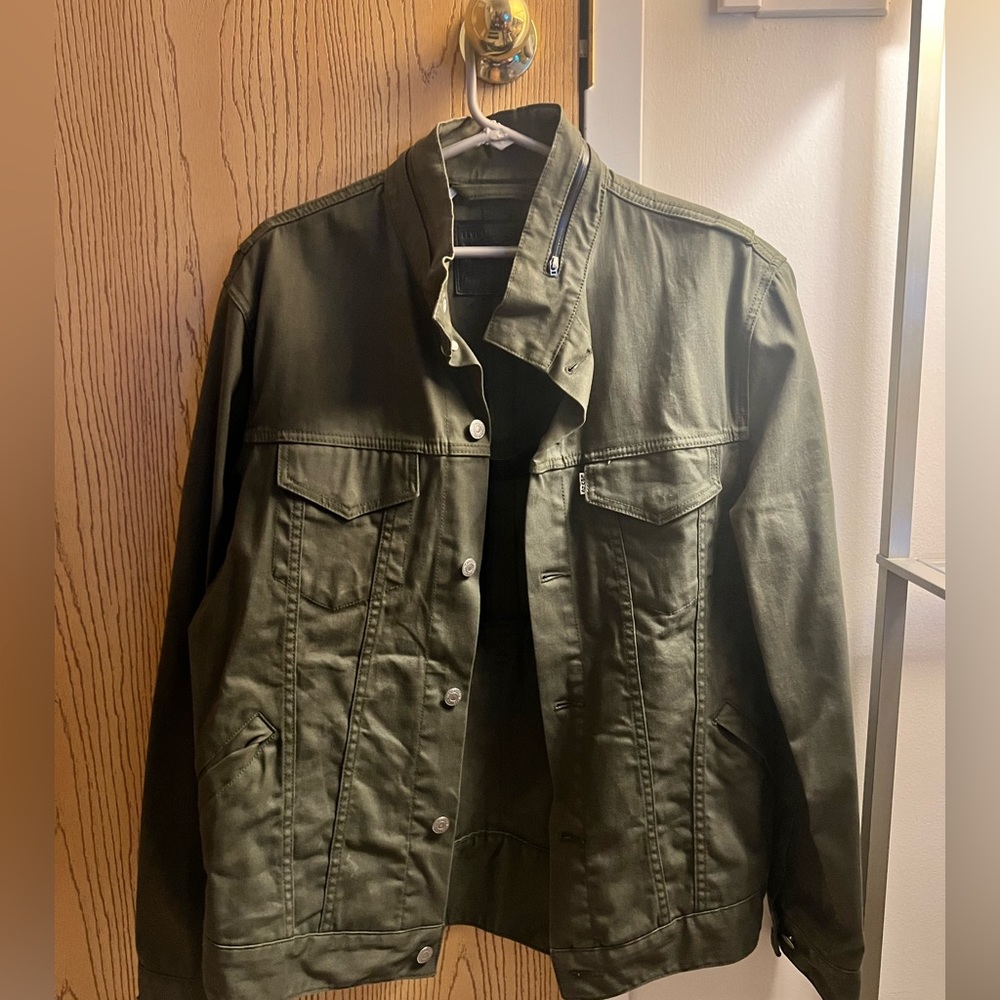 Olive Levi’s Commuter Jacket